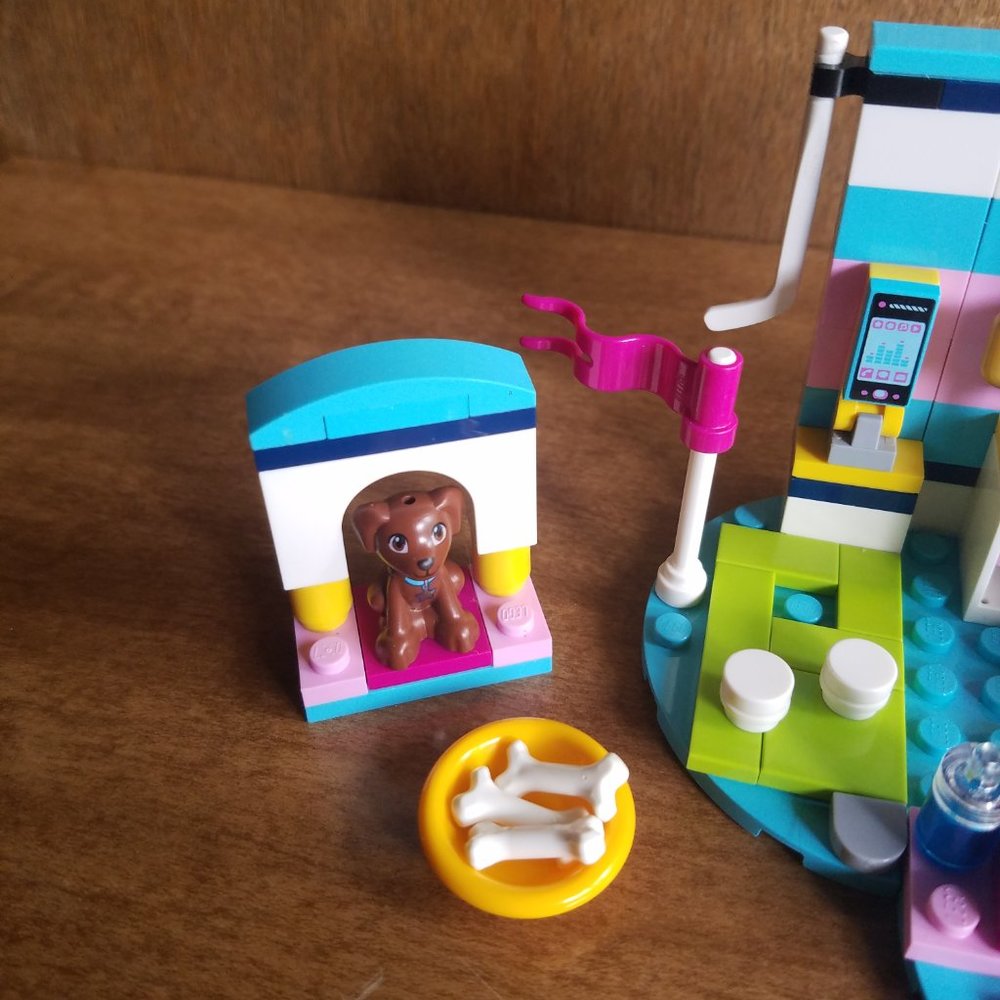 Stephanie's Bedroom Lego Set - Picture 3 of 9